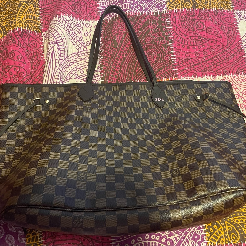 PLEASE READ!!!!!!!! LOUIS VUITTON NEVERFULL GM W/POUCH